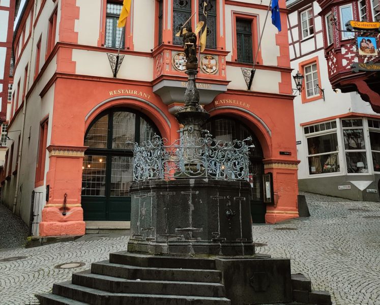 St. Michaels-Brunnen, Bernkastel-Kues