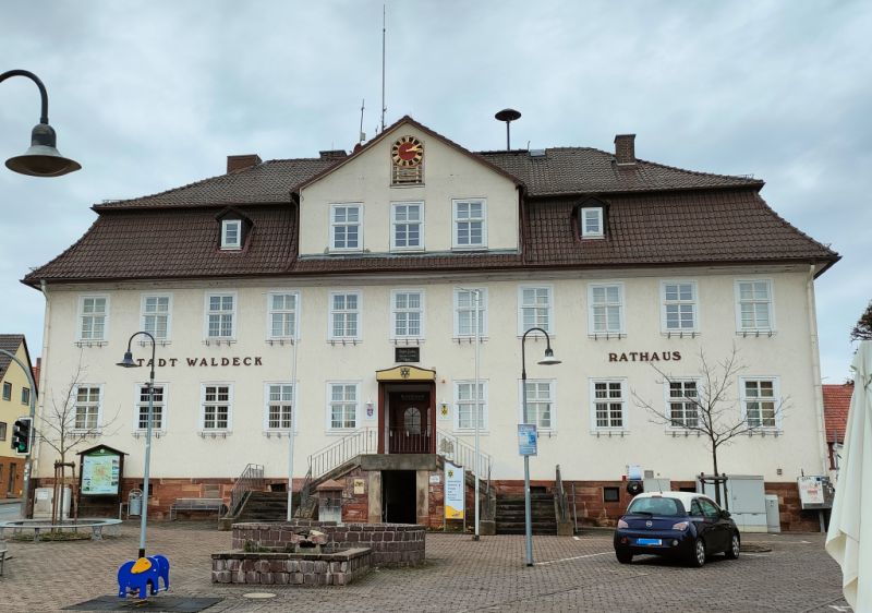 Rathaus Sachsenhausen, Waldeck